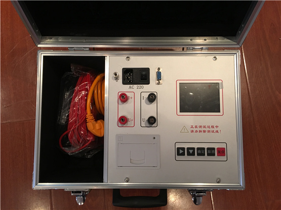 LCZZ-20A直流電阻測試儀用于，繞組的直流電阻測量是變壓器的例行試驗之一，其目的主要是檢查繞組之間、繞組與引線之間的連接或機(jī)械特性是否良好、各相繞組之間的電阻是否平衡等，以保證變壓器的安全運行。